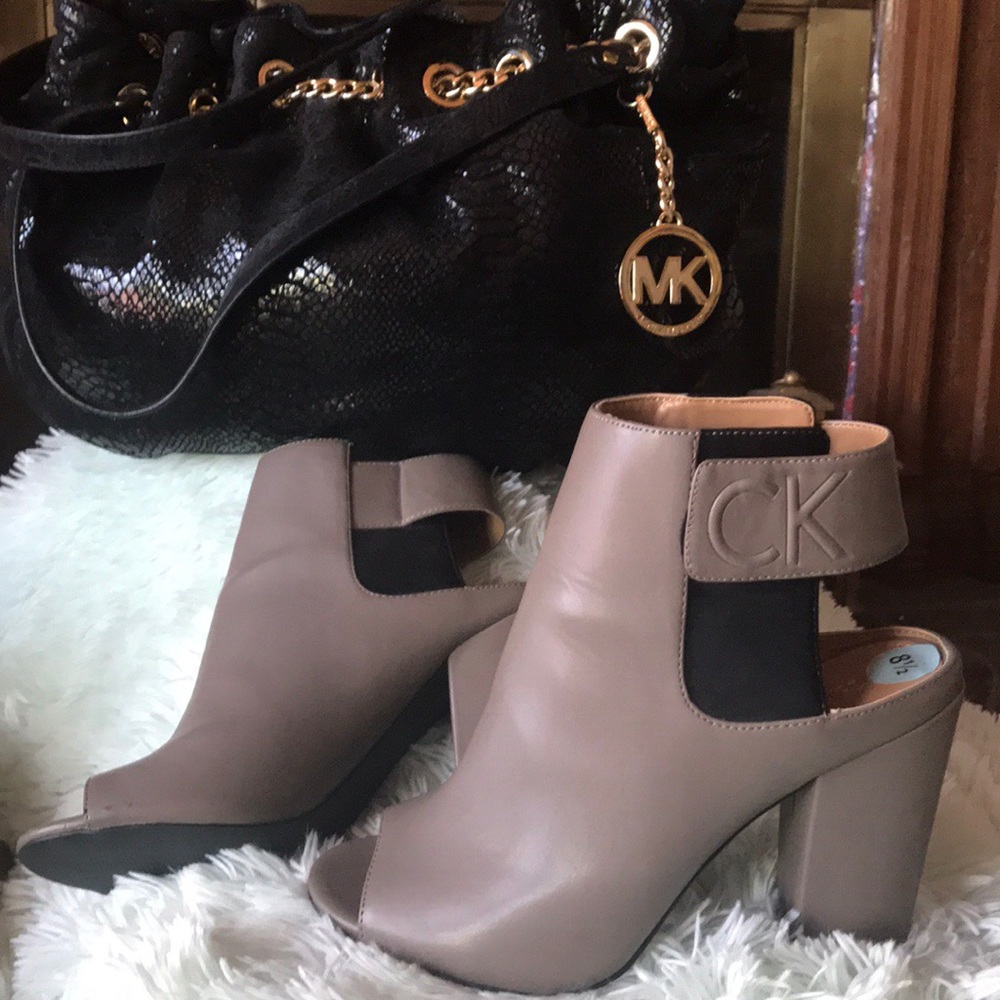 Sandals KC
